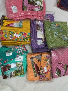 Brasso Plan Saree With Flora Print Blouse Piece