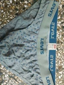 M Size Used Levi&#39;s Brief