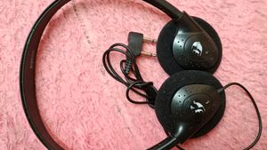 Headphone
