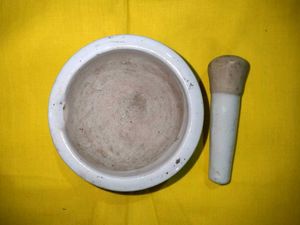 Mortar And Pestle of Size 3.5 Inch