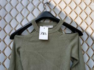 New With Tag Zara Trendy Crop Wool