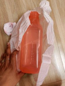 Tupperware Peach 1L Bottle