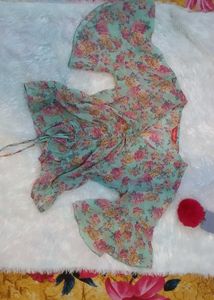 floral top