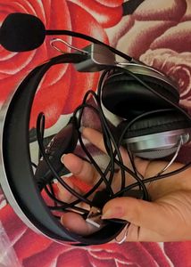 Zebronics Headphones With Adjustable Mic.
