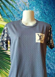 Stylish Blue &#39;Paris-Tokyo&#39; Graphic T-Shirt