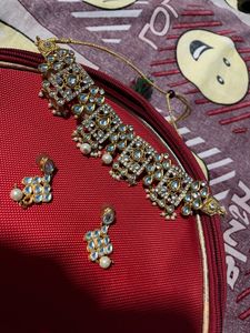 Elegant Kundan Necklace Set