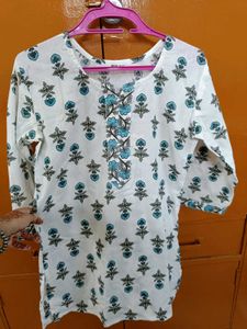 White Floral Print Kurta