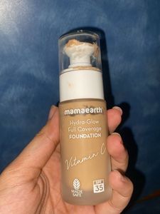 Mamaearth Hydra-Glow Foundation