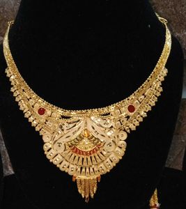 Gold Necklace Set