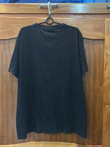 Forever 21 Black T-Shirt