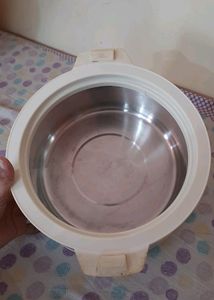 BIG SIZE INSULATED HOT POT , USED JST FOR 2 MONTHS