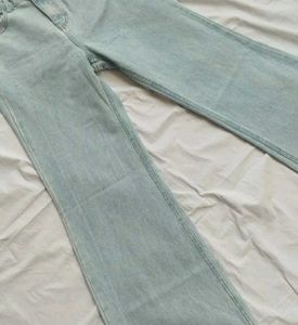 Light Wash Wide Leg Jeans