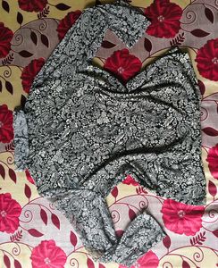 Plus Size Floral Print Top