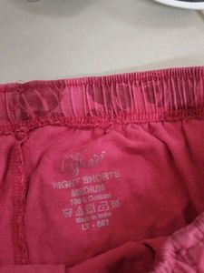 Lyra Women&#39;s Red Leaf Print Night Shorts – Size M