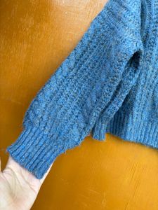 Blue Cropped Sweater With Yellow Threads