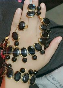 black  🖤 colour jwellery set... a necklace.