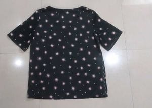 Patterned V-Neck Top