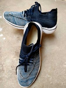 Blue Knit Running Shoes