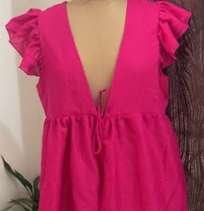 Hot Pink Ruffle Sleeve Tops🌸🩷
