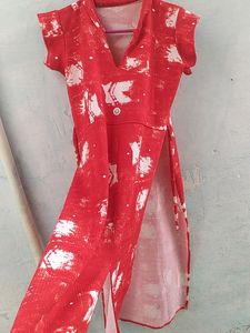 Red Kurti