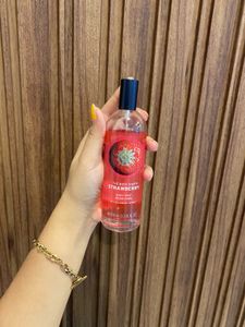 Body Shop Strawberry Brume corps Mist