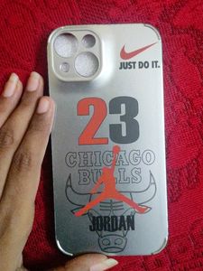 iphn 14/13 CHICAGO BULLS cover! Well known brand
