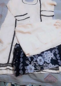 Elegant Pakistani Salwar Kameez