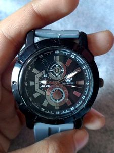 Stylish Watch With Red Pouch