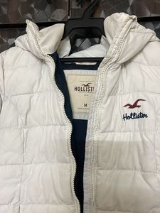 Hollister Puffer Jacket . Very Warm