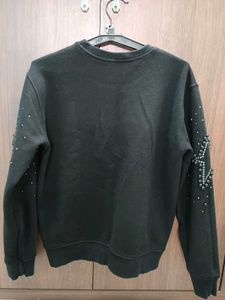 Black Sweat-shirt