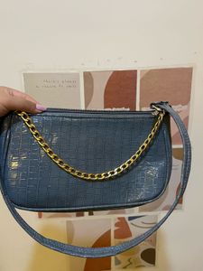 Aesthetic Go For Sling Bag 👜