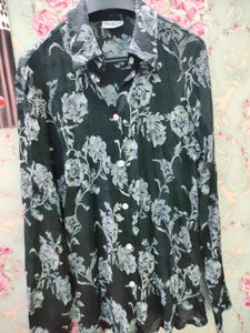 Black Y2k Style Shirt 🖤