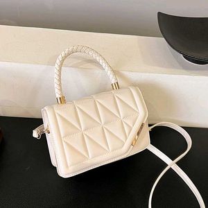 Savana Quilted Sling Bag