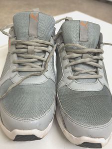 Puma Sneakers- size 7