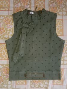 (Unused)  Cute Top 💚💚💅✨