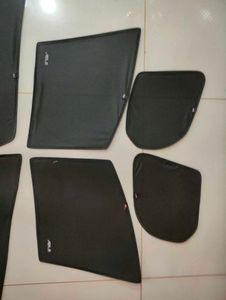 Tata Safari Sun Shade Zblack