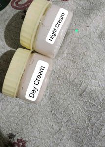 Skin Whitening Cream Kit With Soap Free.