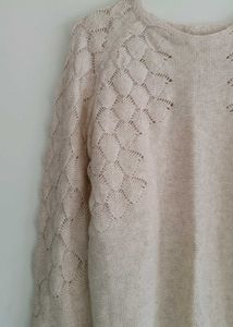 Beige Pullover/ Sweater