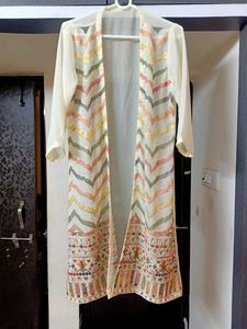 Women&#39;s ethinic Embroidery Vest &amp; Kurta