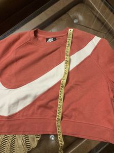 *Offer* Nike Swoosh Cropped Sweatshirt