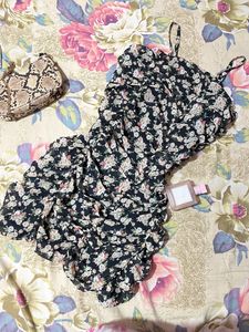 Floral Ruched Dresss , Very Very Pretty 🥹🤌🏻