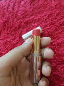 Lakme 9 to 5 Primer + Matte Lipstick