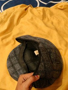 Gray Plaid Driving Cap