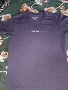 White Rose Urban Clothing Tee - Size M