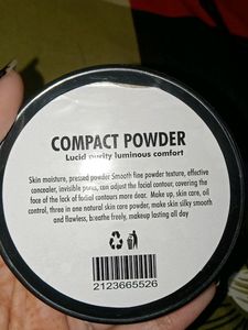 Huda Beauty Compact Powder