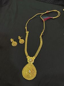 Vintage Gold-Tone Teardrop Pendant Necklace