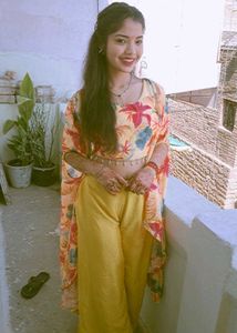 Floral Kurta Set with Cape