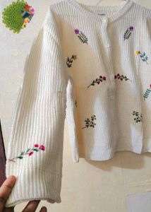 Floral Embroidered Cardigan