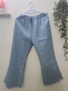 Women's Frayed Hem Jeans