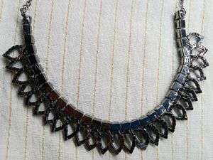 Elegant Black Necklace &amp; Earring Set